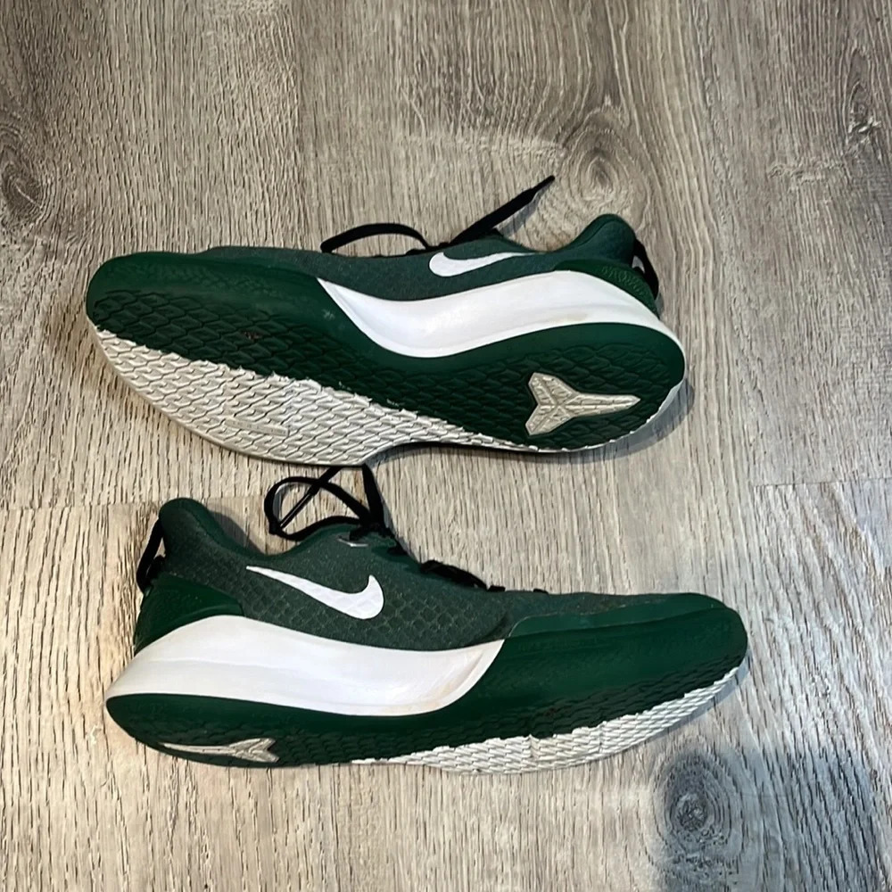 Nike Mamba Focus TB ‘Gorge Green Sneakers